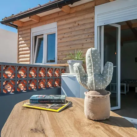 Marina Oceano Apartament La Mareta